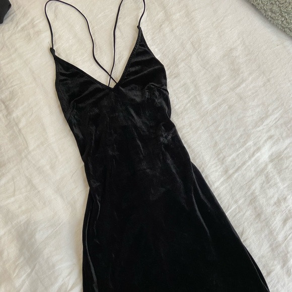 Morning Mist stretch velvet, black, mini dress with criss-cross, low back - Picture 4 of 11